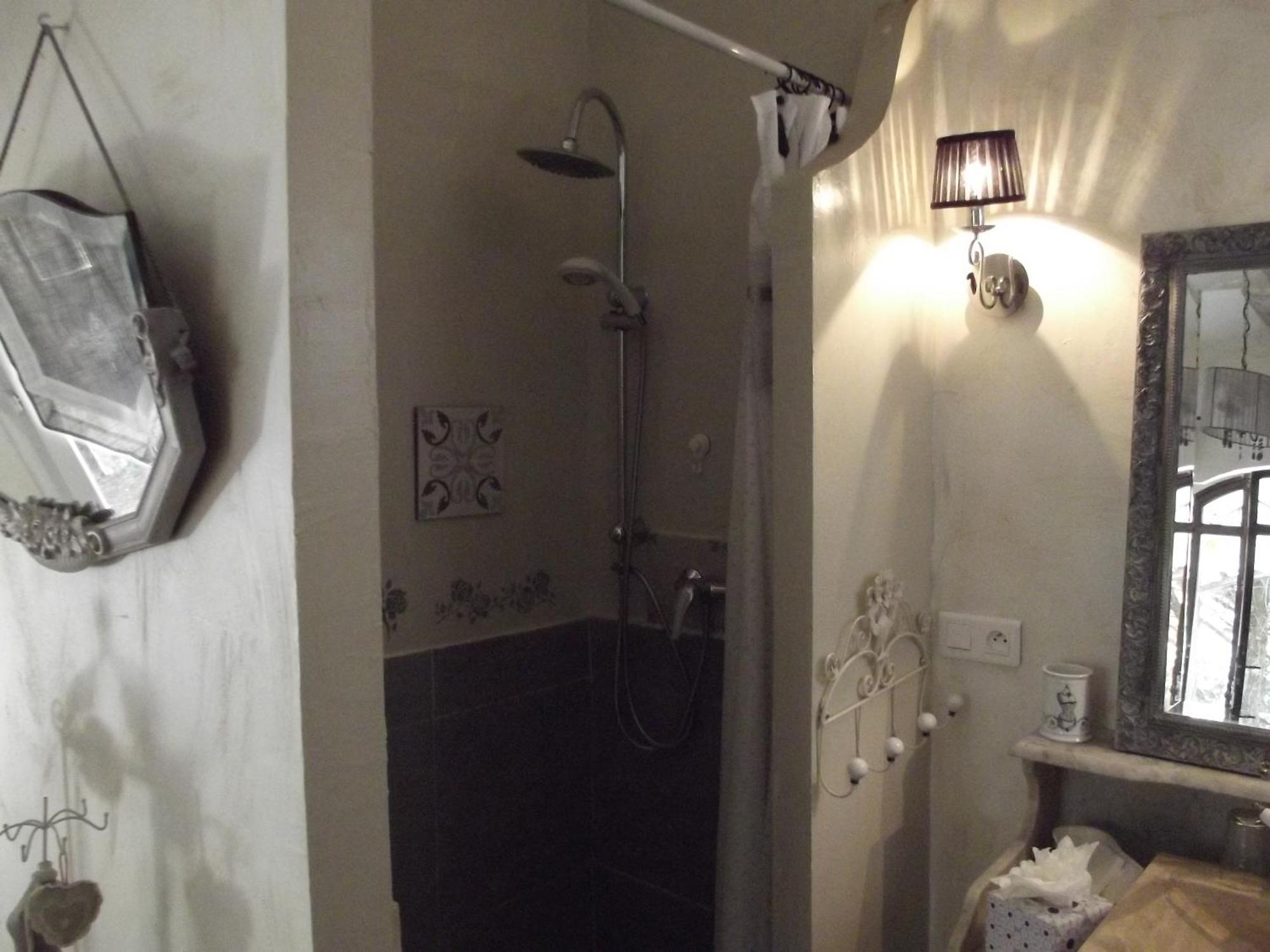 Le Moulin De Sonnailles Bed & Breakfast Cabries Room photo